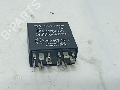 Used Electronic module Electronic module SKODA SUPERB I (3U4) 2.0 TDI (140 hp) 32424798 32424798