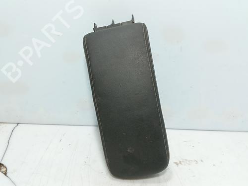 Used Armrest / Center console Armrest / Center console 39268437 39268437