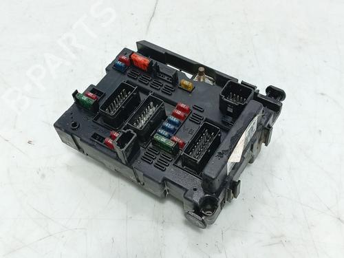 Used Fuse box PEUGEOT 307 (3A/C) 1.4 16V (88 hp) 32305667