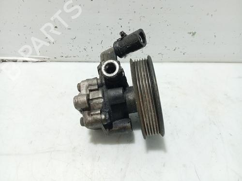 Bomba direccion KIA CARENS III MPV (UN) 2.0 CRDi 140 (140 hp) 31102393