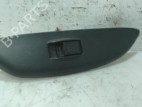 Used Right front window switch Right front window switch 39202030 39202030