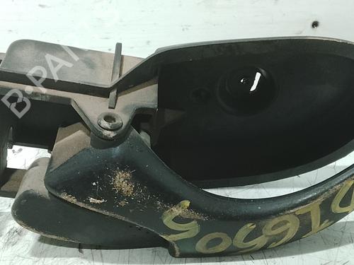 Used Front left interior door handle Front left interior door handle FORD TRANSIT Platform/Chassis (FM_ _, FN_ _) 2.0 DI (F_E_, F_F_) (100 hp) 40020779 40020779