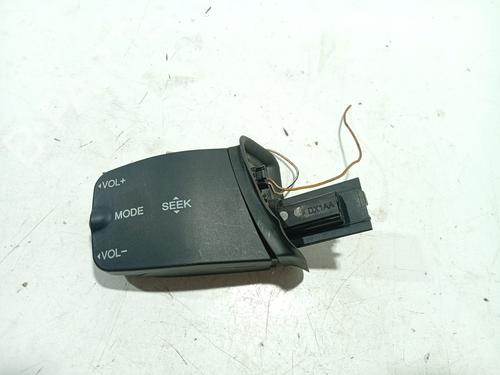 Commandes au volant FORD TRANSIT CONNECT (P65_, P70_, P80_) 1.8 TDCi (90 hp) 31106364