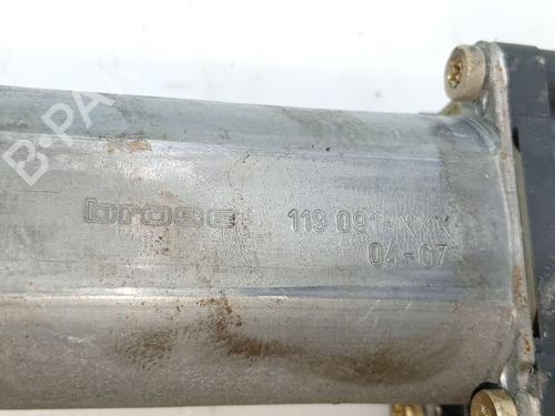 Left front window motor VW PASSAT B5.5 (3B3) 1.9 TDI | BP38407716E21 - Image 4