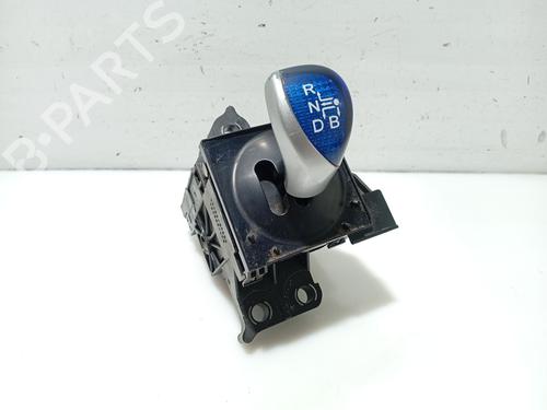 Used Gear lever TOYOTA AURIS Estate (_E18_) 1.8 Hybrid (ZWE186_, ZWE186R, ZWE186H) (136 hp) 31102219