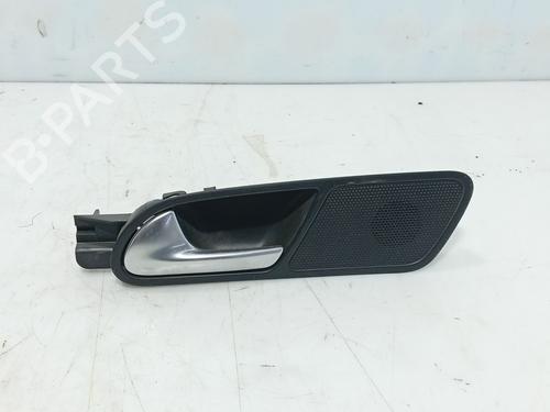 Used Rear left interior door handle Rear left interior door handle VW TIGUAN (5N_) 2.0 TDI (110 hp) 39667532 39667532