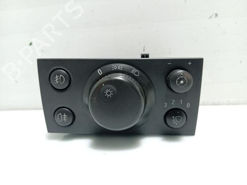Commande de phare OPEL VECTRA C (Z02) [2002-2009]  31104075