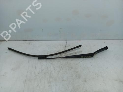 Used Front windshield wiper arm Front windshield wiper arm 36991877 36991877