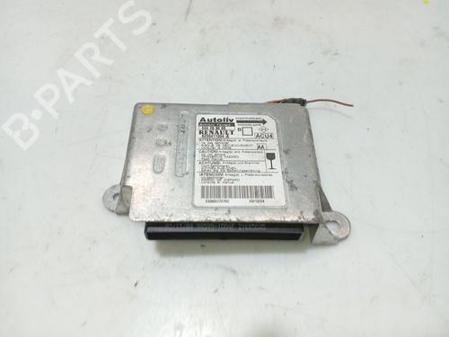 Used ECU airbags RENAULT MEGANE II Saloon (LM0/1_) 1.9 dCi (LM0G, LM1G, LM2C) (120 hp) 31100526