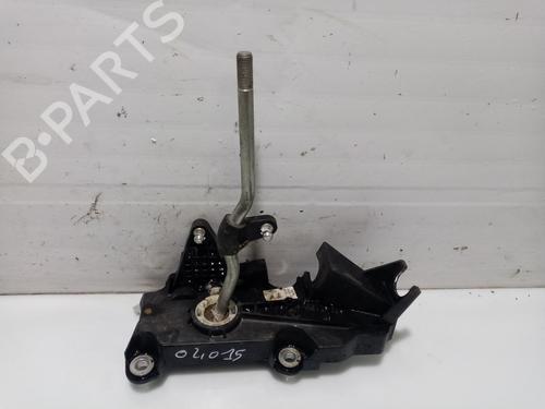 Used Gear lever FORD FOCUS II (DA_, HCP, DP) [2004-2013]  22922052