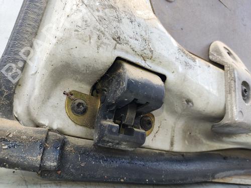Used Tailgate lock RENAULT MASTER II Van (FD) 2.2 dCI 90 (FD0G, FD0N, FD2G, FD2N, FD3G, FD3N) (90 hp) 24104614