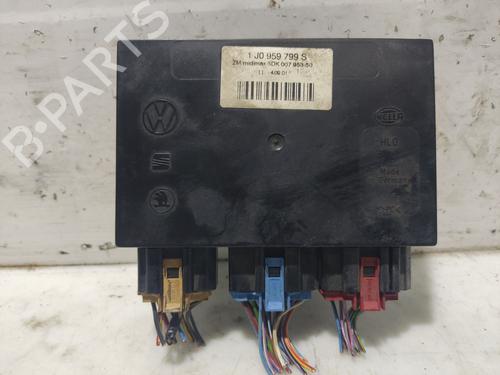 Used Electronic module SEAT LEON (1M1) 1.9 TDI (110 hp) 31104284