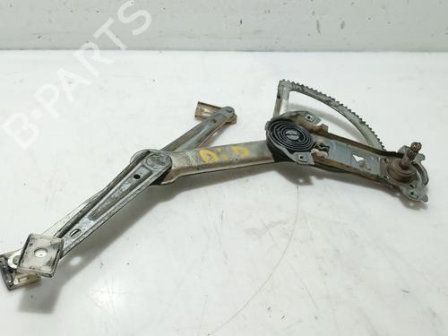 Rudehejsemekanisme Højre foran MERCEDES-BENZ 124 Saloon (W124) 250 D (124.125) (90 hp) 32322726