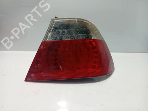 Farolim direito BMW 3 (E46) 320 d (150 hp) 31098998