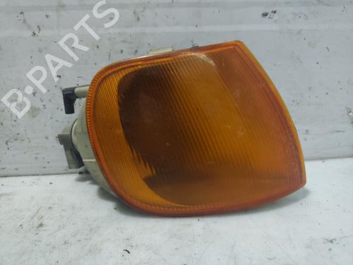 Używane Kierunkowskaz przedni prawy VW POLO III (6N1) 60 1.4 (60 hp) 31099444