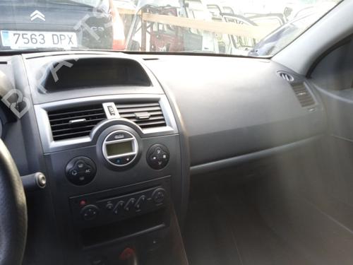 Rear parcel shelf RENAULT MEGANE II Estate (KM0/1_) 1.9 dCi | BP31101573C85 