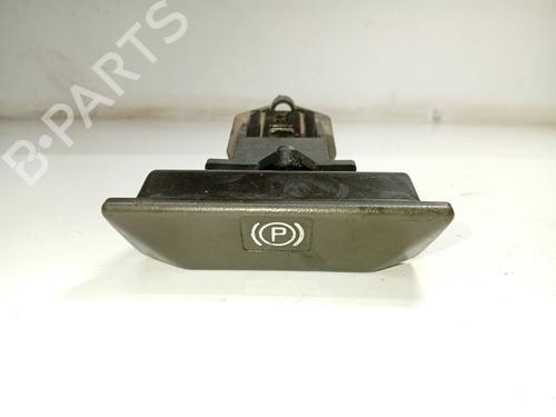 Handrem MERCEDES-BENZ 124 Saloon (W124) 200 D (124.120) (72 hp) 31104982