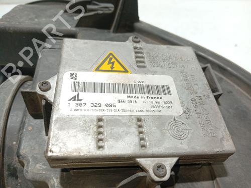 Right headlight PEUGEOT 407 (6D_) 2.0 HDi 135 (6DRHRH, 6DRHRE, 6DRHRG, 6DRHRJ) | BP31105695C29