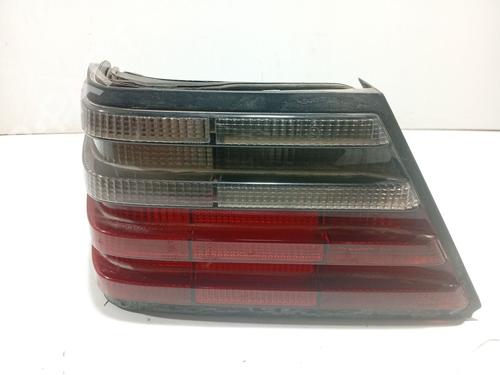 Piloto trasero izquierdo MERCEDES-BENZ 124 Saloon (W124) 300 D (124.130) (113 hp) 31104164