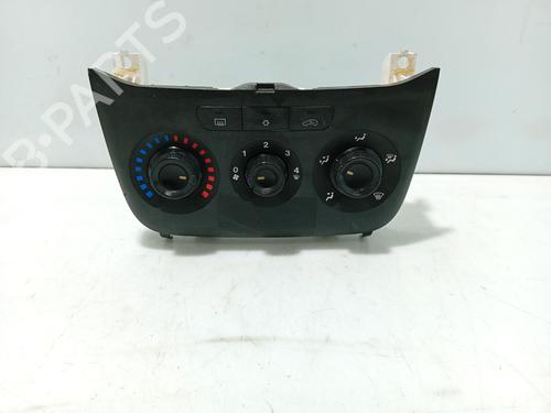 Used Climate control FIAT GRANDE PUNTO (199_) 1.4 (199AXB11, 199AXB1A, 199BXB1A, 199AXL1A) (77 hp) 19004683