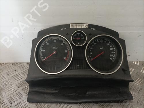 Cockpit OPEL ASTRA H GTC (A04) 1.9 CDTI (L08) (120 hp) 18996890