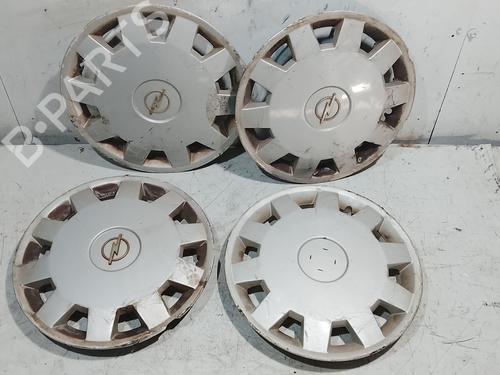 Used Hub cap Hub cap OPEL AGILA A (H00) 1.2 16V (F68) (75 hp) 39890399 39890399