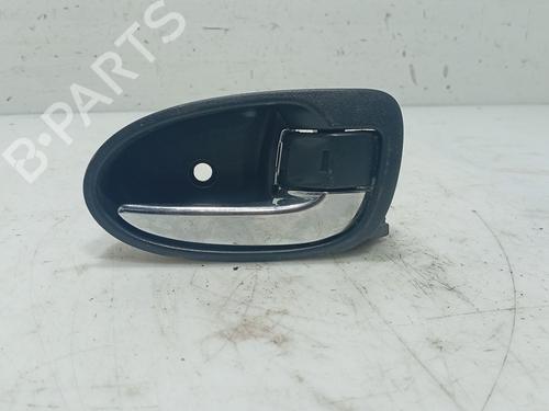 Used Front right interior door handle Front right interior door handle 37175592 37175592