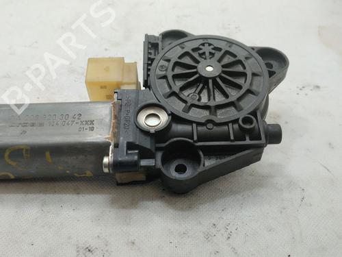 rear-right-window-mechanism-mercedes-benz-c-class-w203-c-180-203035-a2038203042-2000-2001-2002-2003-2004-2005-2006-2007-19430179 main image