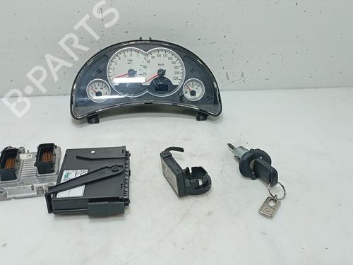 Used Control unit Control unit OPEL CORSA C (X01) 1.2 Twinport (F08, F68) (80 hp) 33421440 33421440