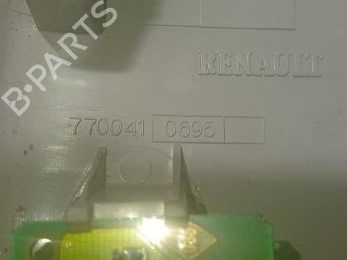 Interior roof light RENAULT CLIO II (BB_, CB_) 1.2 (BB0A, BB0F, BB10, BB1K, BB28, BB2D, BB2H, CB0A,... | BP31110864I8 