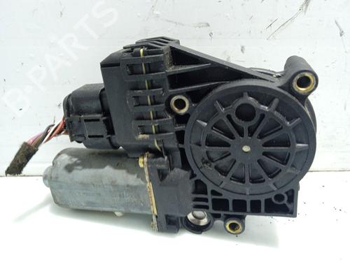 Portierruitmotor linksvoor AUDI A6 C5 Avant (4B5, 4B6) [1997-2006]  23021929