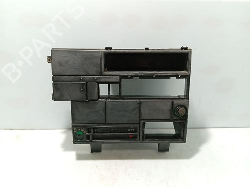 Airco bedieningspaneel VW TRANSPORTER T4 Van (70A, 70H, 7DA, 7DH) [1990-2003]  31110971