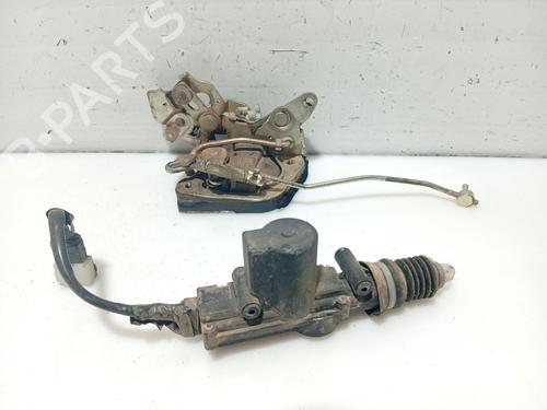 Używane Zamek drzwi tylnych lewych TATA INDICA [1998-2025]  31099201