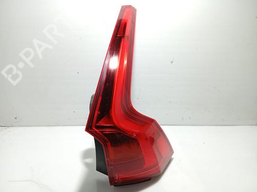 Feu arrière droit VOLVO V90 II Estate (235) D4 (190 hp) 31102551