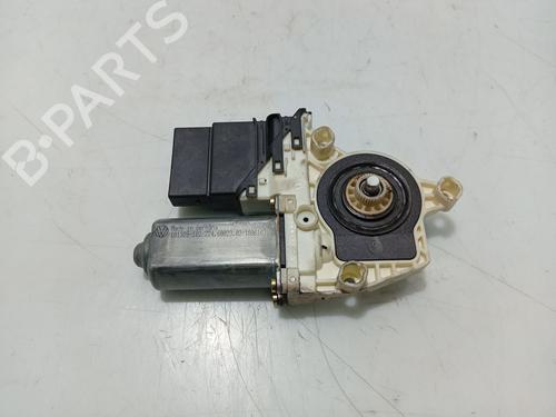 Used Right rear window motor SEAT LEON (1M1) 1.6 16 V (105 hp) 31609302