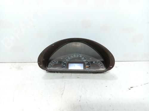 Used Instrument cluster MERCEDES-BENZ C-CLASS (W203) C 200 CDI (203.007) (122 hp) 32424696