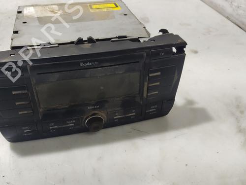 Used Radio SKODA OCTAVIA II (1Z3) [2004-2013]  31105251