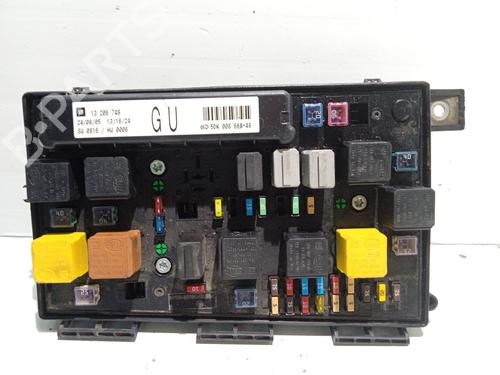 Fuse box OPEL ZAFIRA / ZAFIRA FAMILY B (A05) 1.9 CDTI (M75) | BP19007564E1 