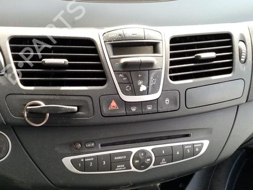 Used Climate control RENAULT LAGUNA III Grandtour (KT0/1) 2.0 dCi (KT07, KT0J, KT14, KT1A, KT1S) (131 hp) 24687254