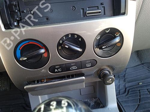 AC Styreenhet / Manøvreringsenhet KIA RIO I Hatchback (DC) 1.5 16V (98 hp) 24694070