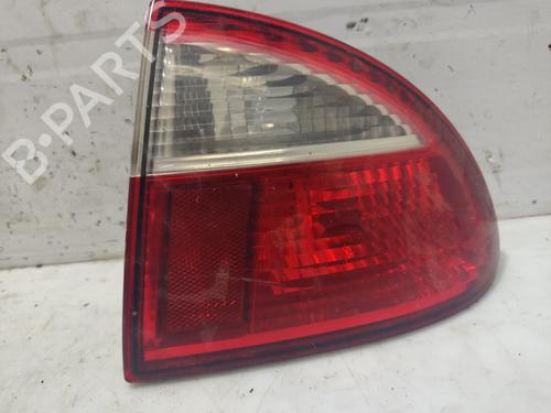 Højre baglygte SEAT LEON (1M1) 1.9 TDI (110 hp) 31102161