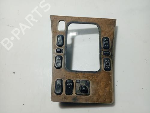 Used Left front window switch MERCEDES-BENZ E-CLASS (W210) [1995-2003]  31099993