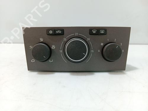 AC Styreenhet / Manøvreringsenhet OPEL ASTRA H GTC (A04) 1.9 CDTI (L08) (120 hp) 31099273