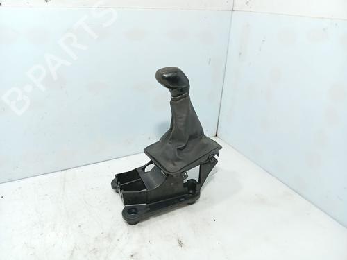 Used Gear lever Gear lever CITROËN C3 III (SX) 1.2 PURETECH 82 (82 hp) 40127560 40127560