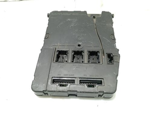 Used Electronic module RENAULT MEGANE II Saloon (LM0/1_) 1.9 dCi (LM0G, LM1G, LM2C) (120 hp) 31107137