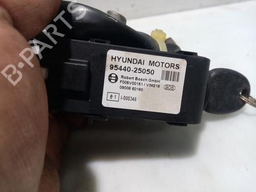 Ignition barrel HYUNDAI ACCENT II (LC) | BP24236825M48