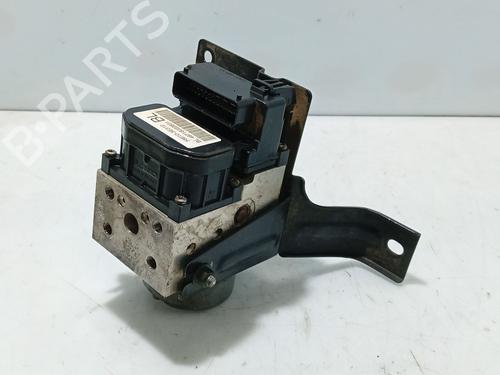 Used ABS pump KIA SORENTO I (JC) 2.5 CRDi 4WD (140 hp) 18991091