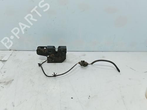 Fechadura do capot Fechadura do capot VW POLO IV (9N_, 9A_) 1.4 TDI (75 hp) 39667535 39667535