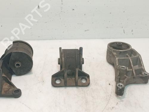 Engine mount KIA CARENS I MPV (FC, FJ) 2.0 CRDi | BP34734565M89 - Image 3