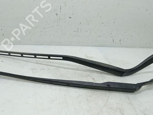 Used Front windshield wiper arm Front windshield wiper arm 36805189 36805189